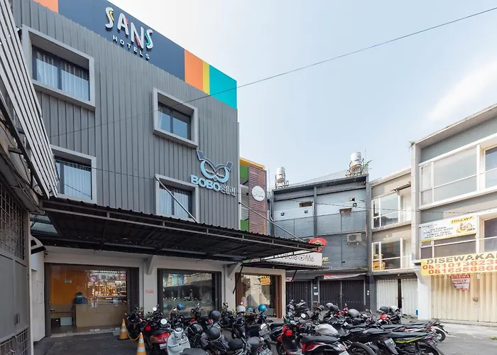Sans Hotel Bobosini Malang by RedDoorz